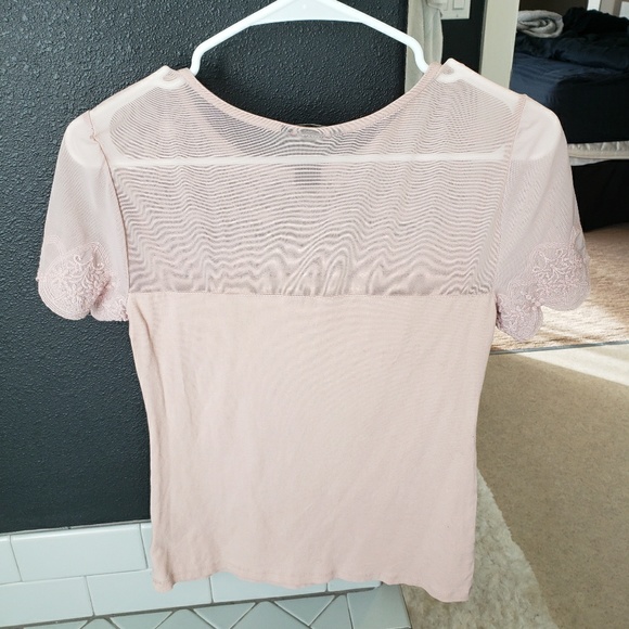 blush lace tee - Picture 2 of 4